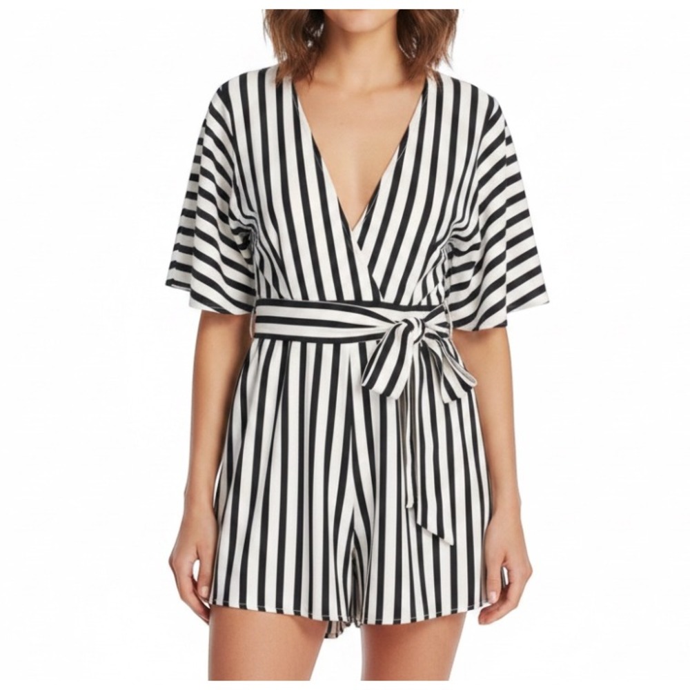 CES FEMME By MI-IN Crepe BLACK/WHITE STRIPES V-Neck TIE BELT Jumpsuit/Romper L